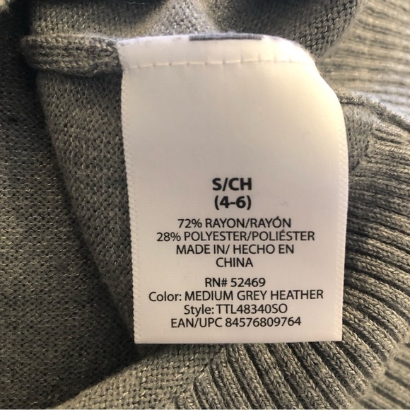 Time and Tru Long Sleeve Pullover Regular Sweater/ size S - Picture 6 of 8